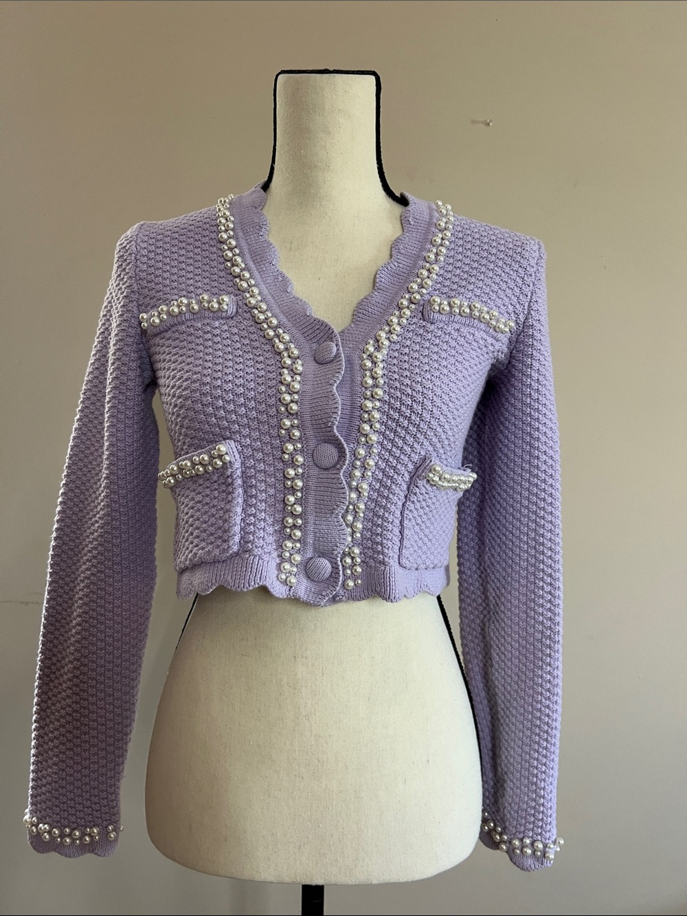 ☔️🪻🪁⚛️House of Harlow 1960 Lavender Pearl-Trim Cropped Knit Cardigan - Picture 1 of 9